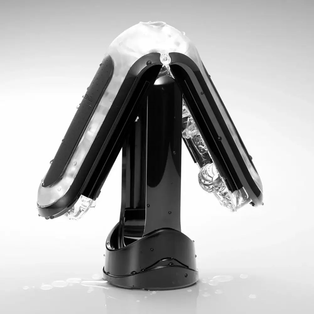Black / Tenga